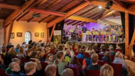 Der gut gefüllte Saal im Kulturhof